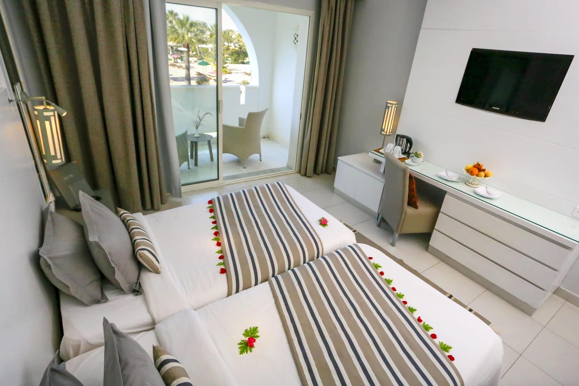 Djerba Plaza Thalasso & Spa Triffa Exterior foto